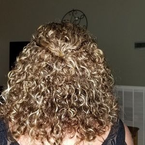 Meet your Posher, Denise